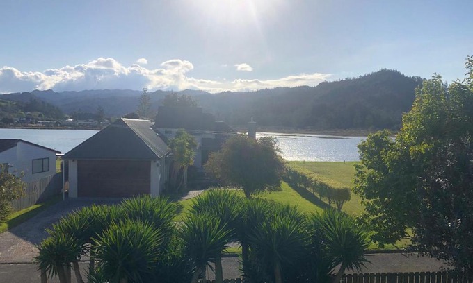 Tairua House | Main Magic - Tairua Holiday Home