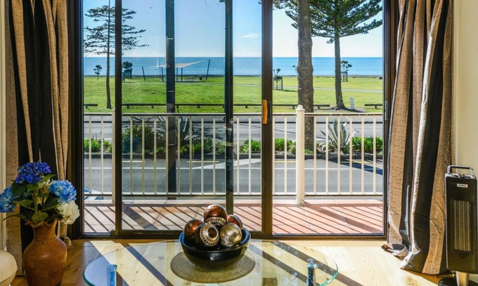 Napier House | Marine Parade Magic - Napier Holiday Home