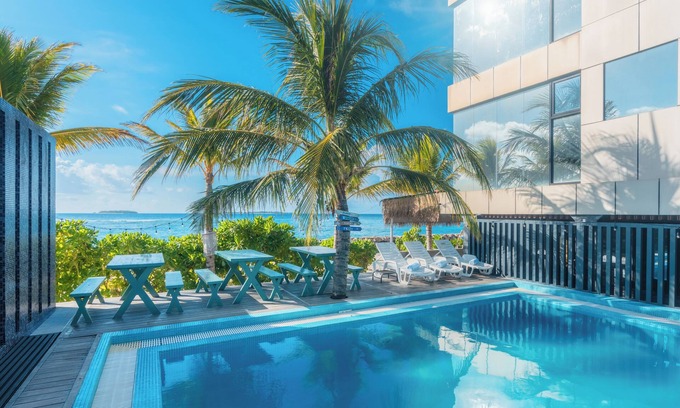 Kamadhoo Hotel | Nest by Hawks Hotels Kamadhoo Baa Atoll