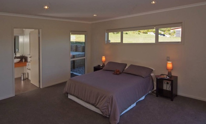 Kinloch Resort | Private room ∙ 2 guests