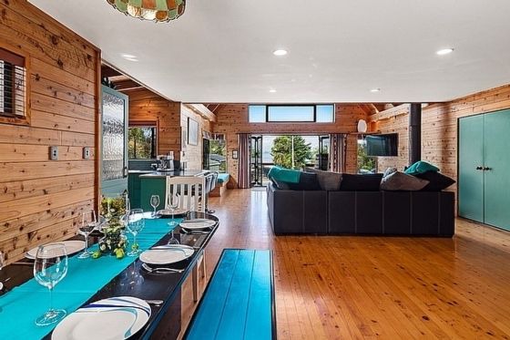 Lake Tarawera House | The Lakeview Chalet - Lake Tarawera Holiday Home