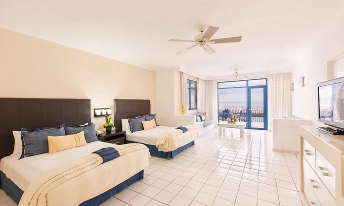 Zona Dorada Apartment | Wyndham El Cid Marina Beach Hotel & Yacht Club - Studio