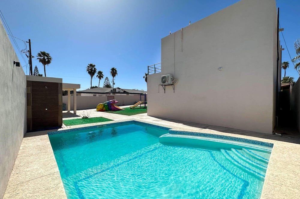 Centro Apartment | Family Oriented Apt. with Pool & Playground C
