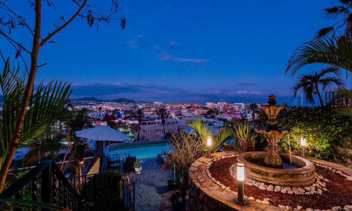 Centro Condo | 1 Bedroom Studio Downtown Cabo- Marina Views, Pool
