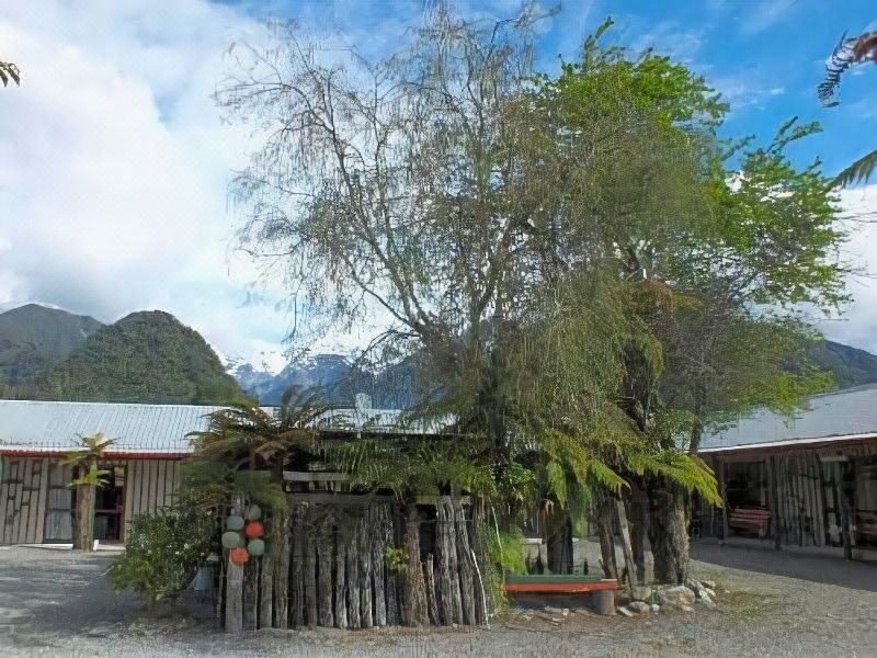 Photo of Buildings in Franz Josef Glacier