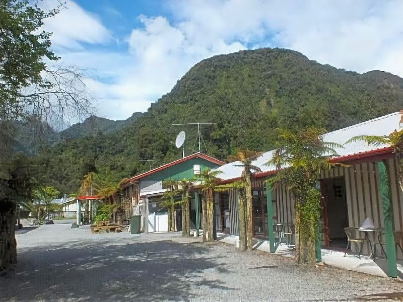 Photo of Buildings in Franz Josef Glacier