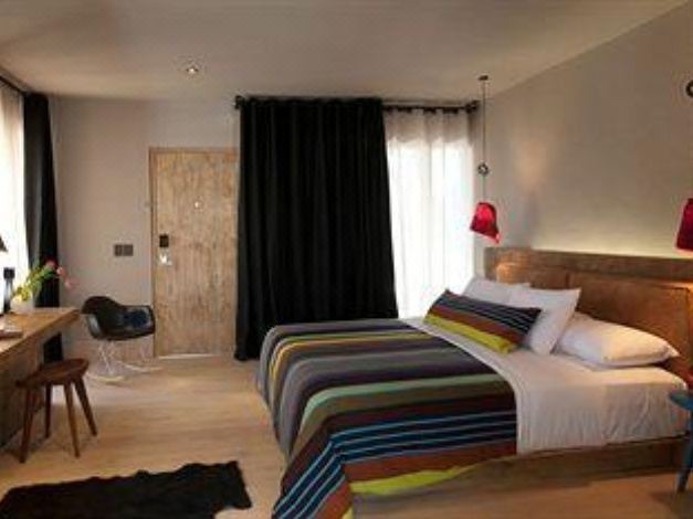 Photo of Bedroom in De Mexicanos