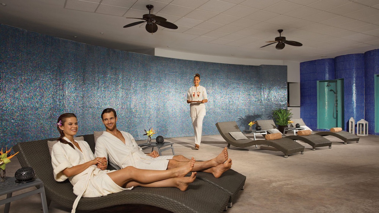 Photo of Human In Picture in Santa Maria Huatulco