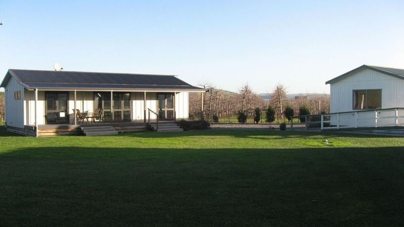 Photo of Buildings in Longlands