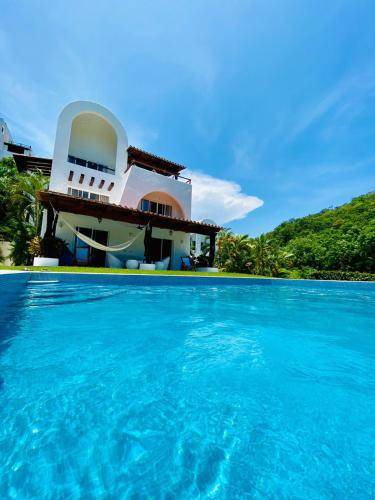 Photo of Others in Santa Maria Huatulco
