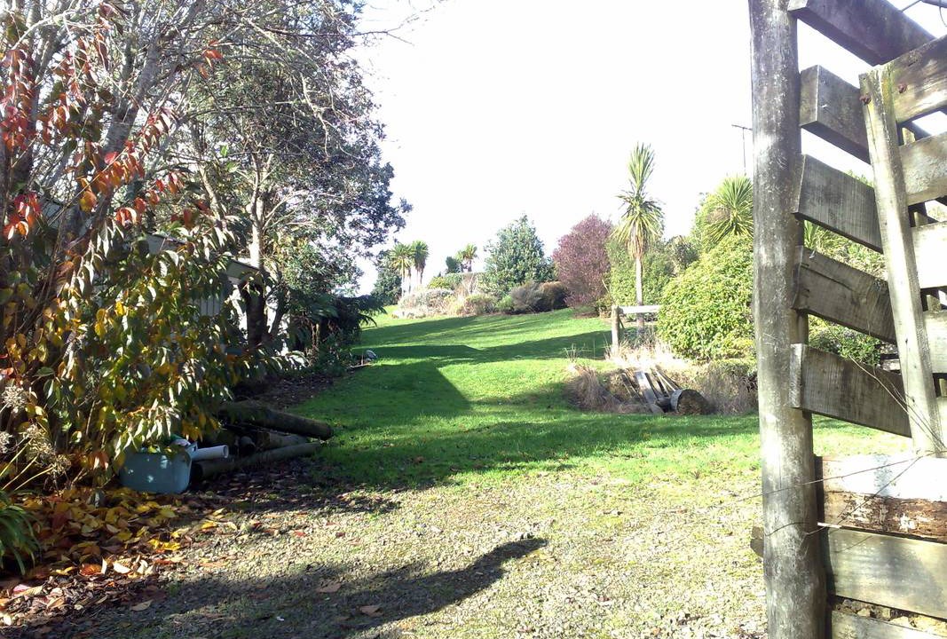 Photo of Others in Mahurangi West