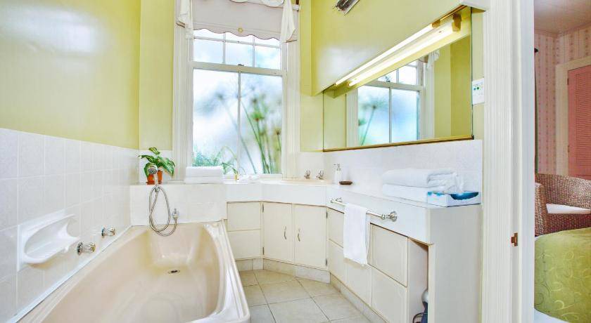 Photo of Bathroom in Warkworth