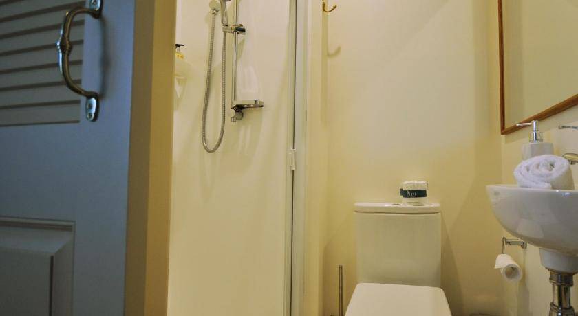 Photo of Bathroom in Warkworth