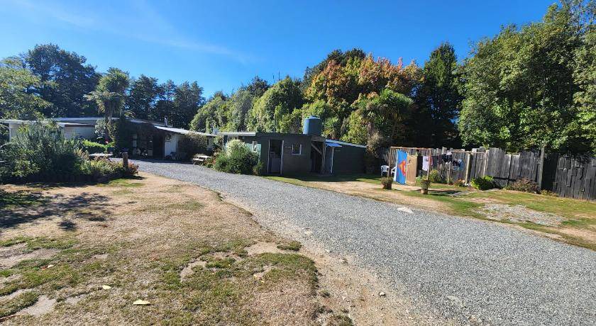 Photo of Others in Manapouri