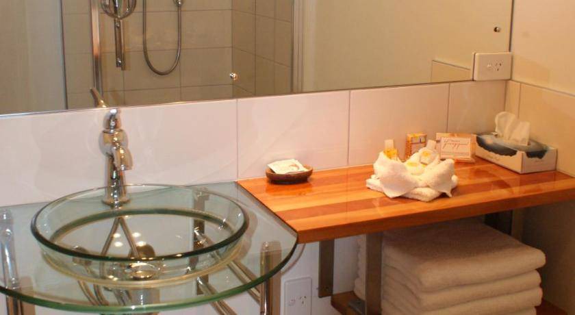Photo of Bathroom in Warkworth