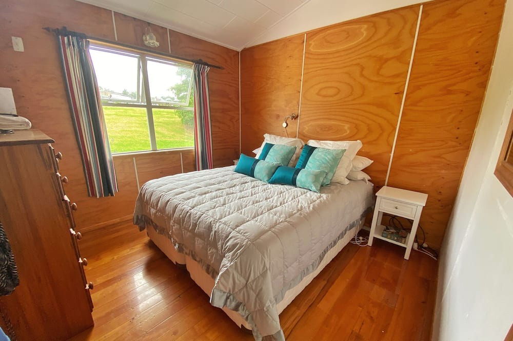 Photo of Bedroom in Arkles Bay