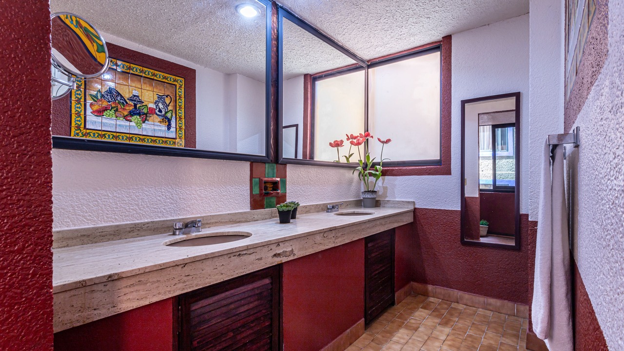 Photo of Bathroom in Zona Rosa