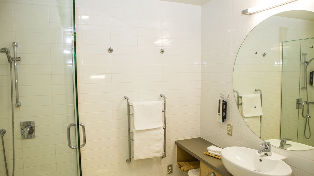 Photo of Bathroom in Orewa