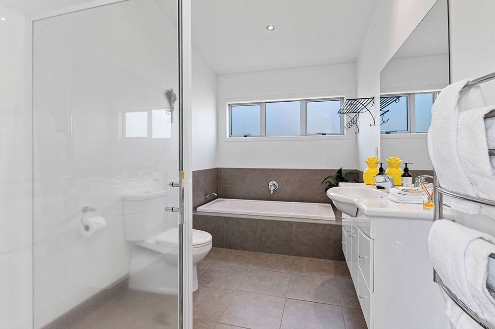 Photo of Bathroom in Kinloch