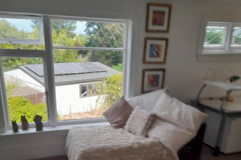Photo of Bedroom in Waikuku Beach
