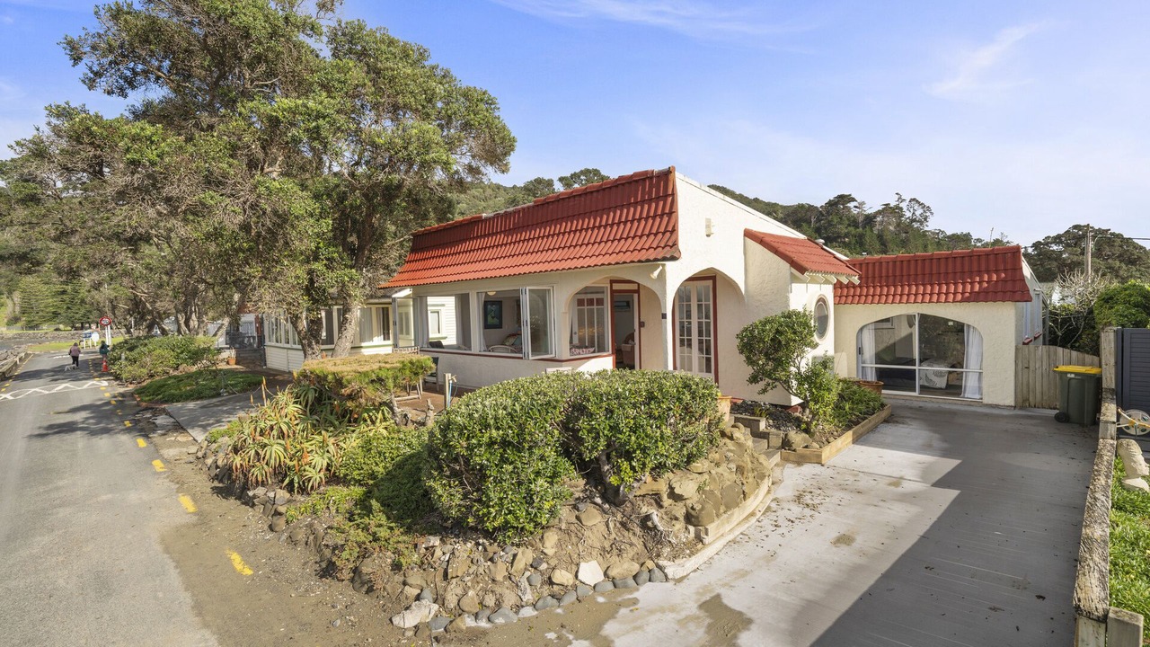 Photo of Outdoor in Waiwera