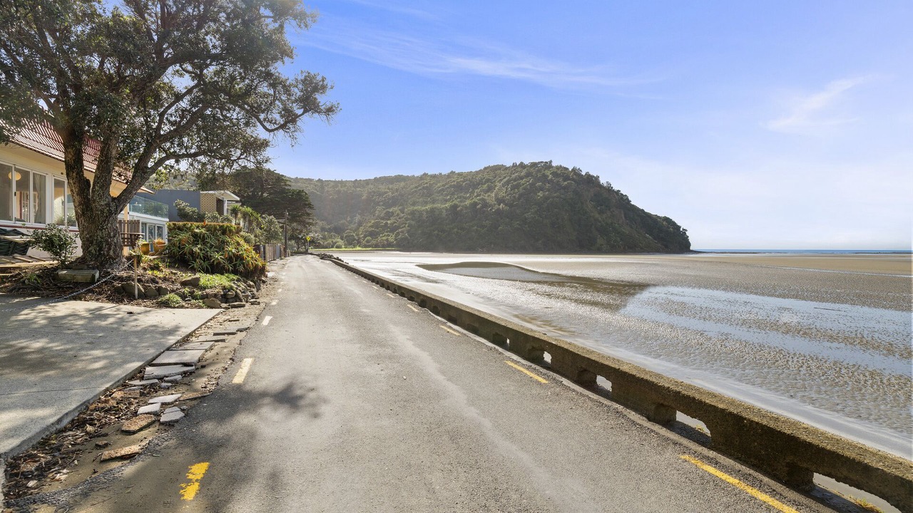Photo of Others in Waiwera
