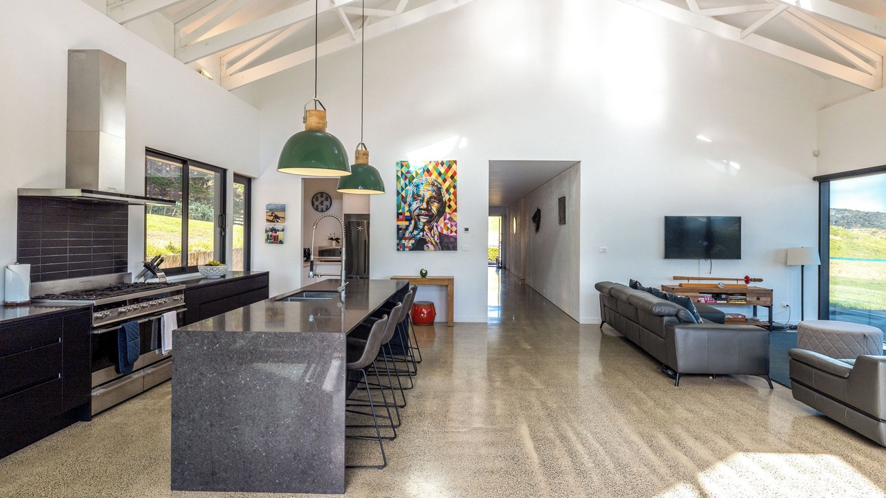 Photo of Kitchen in Onetangi