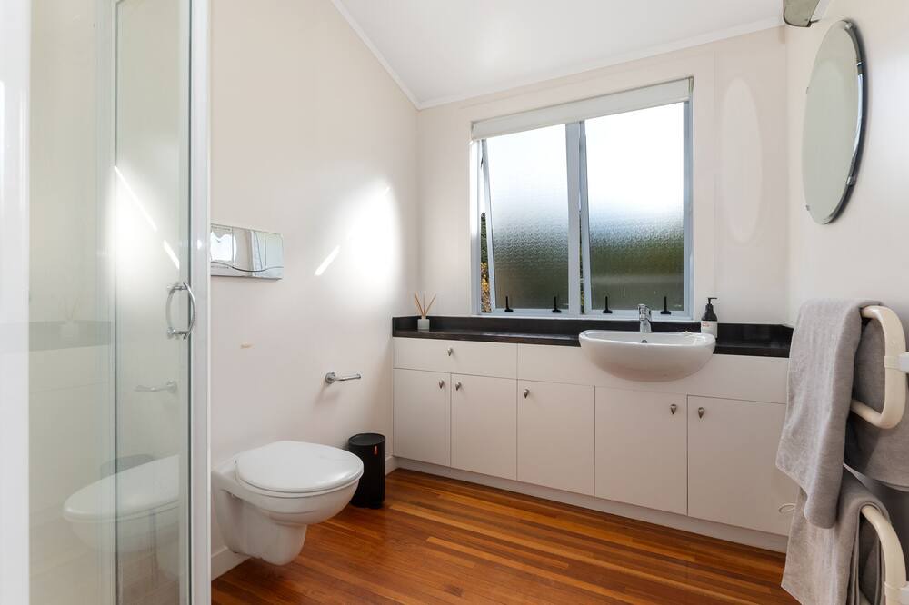 Photo of Bathroom in Matapouri