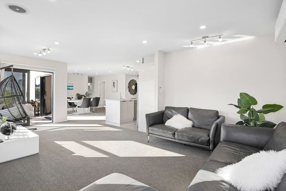 Photo of Livingroom in Waikawa Bay