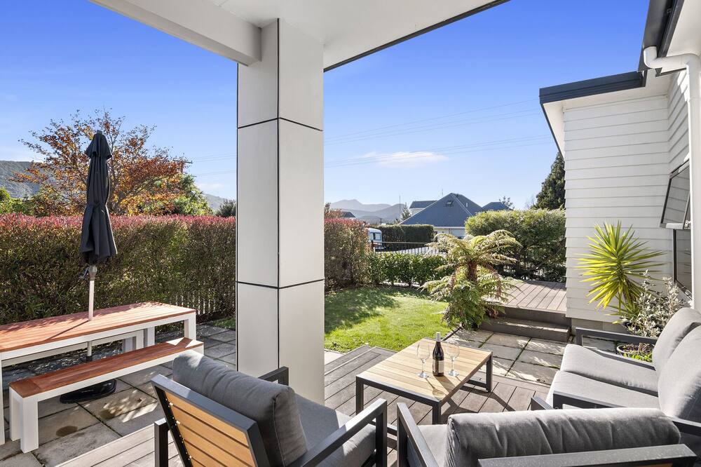 Photo of Patio Balcony in Waikawa Bay
