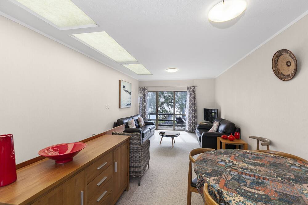 Photo of Livingroom in Snells Beach