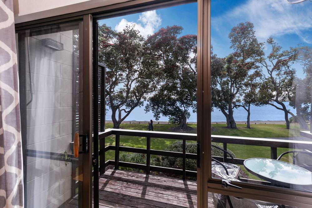 Photo of Patio Balcony in Snells Beach