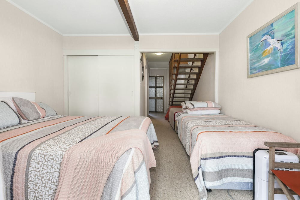 Photo of Bedroom in Snells Beach