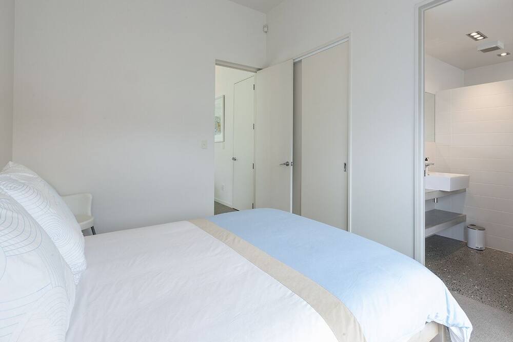 Photo of Bedroom in Omaha