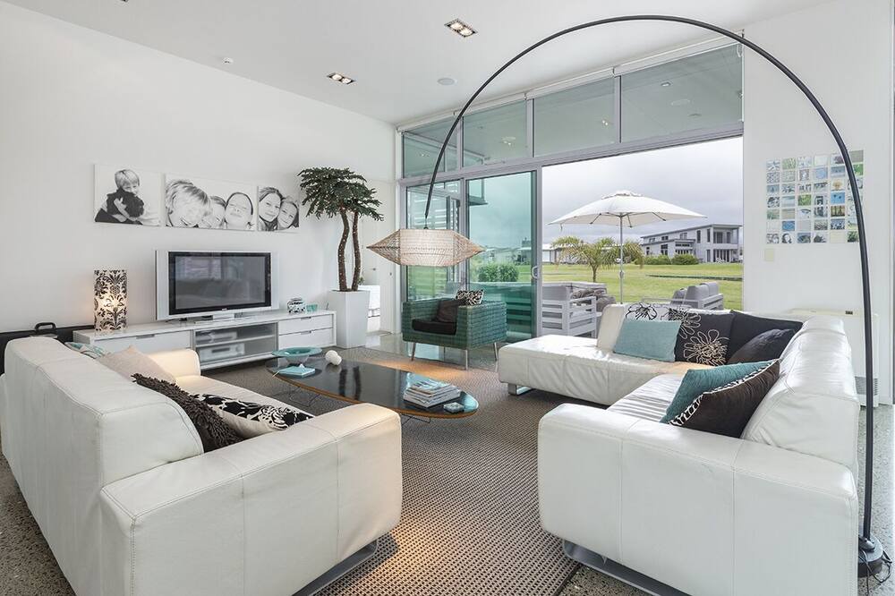 Photo of Livingroom in Omaha