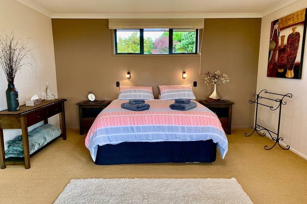 Photo of Bedroom in Bombay