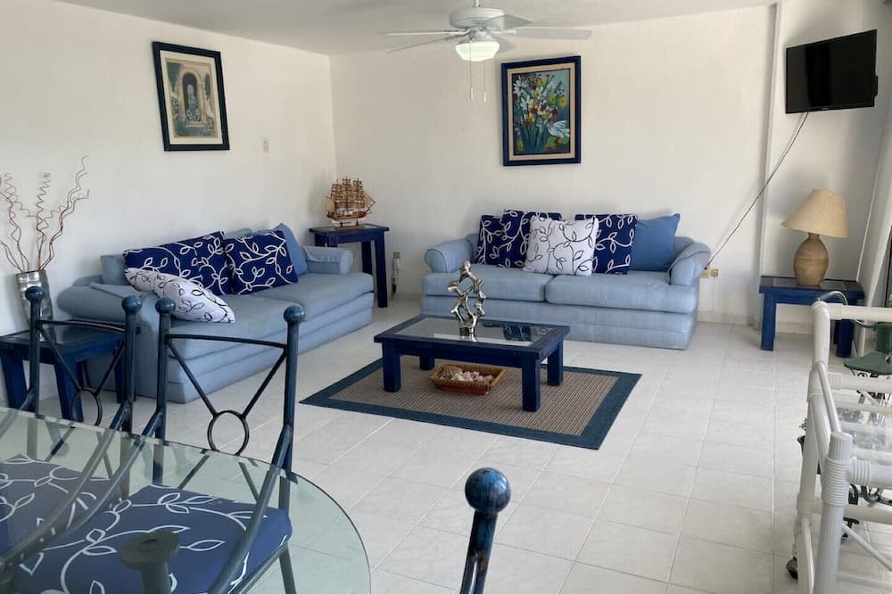 Photo of Livingroom in Costa Azul