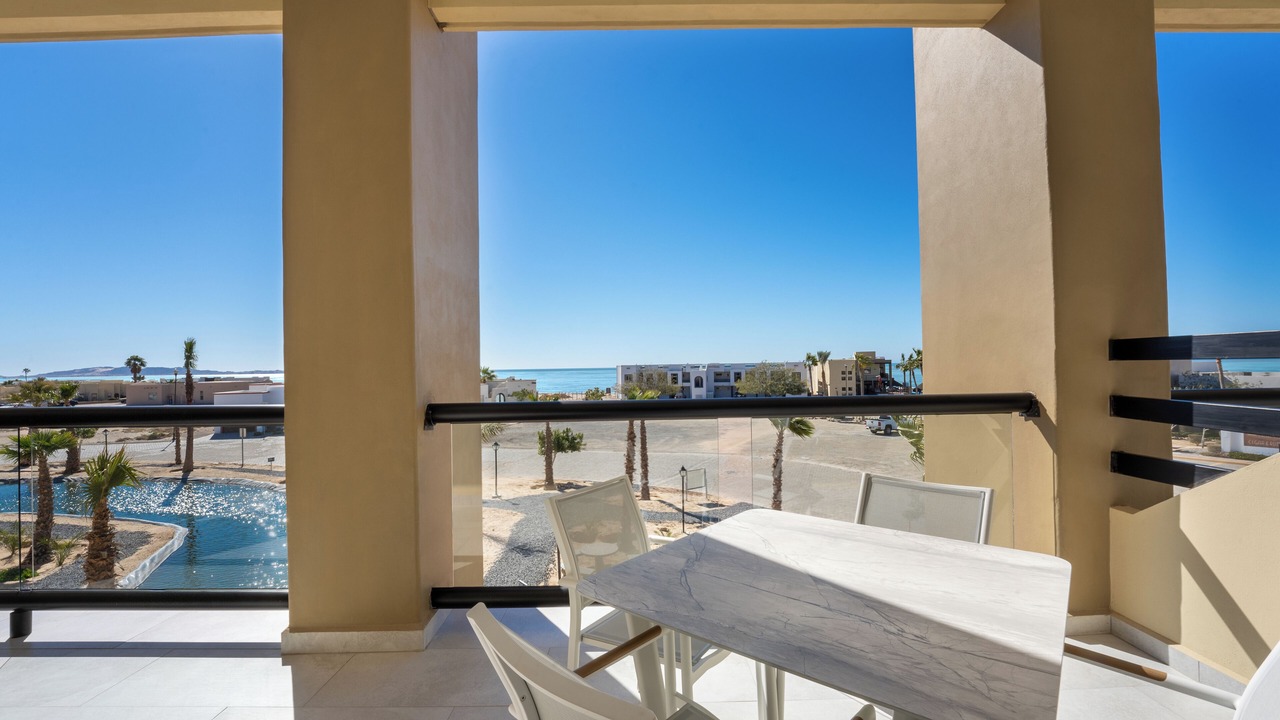 Photo of Patio Balcony in Laguna Shores