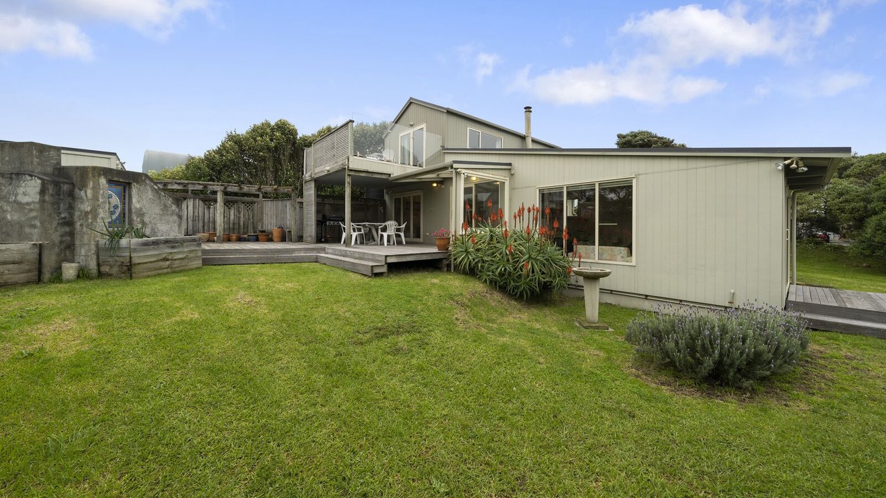 Photo of Outdoor in Te Horo Beach