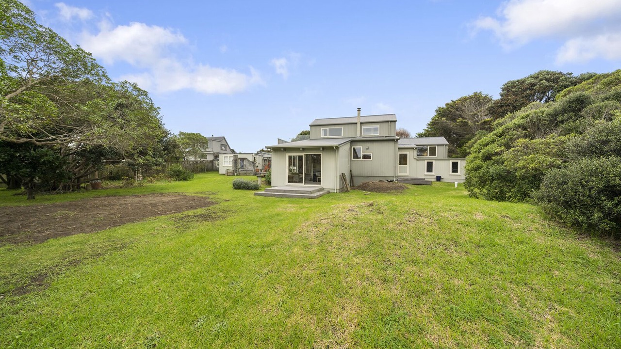 Photo of Outdoor in Te Horo Beach
