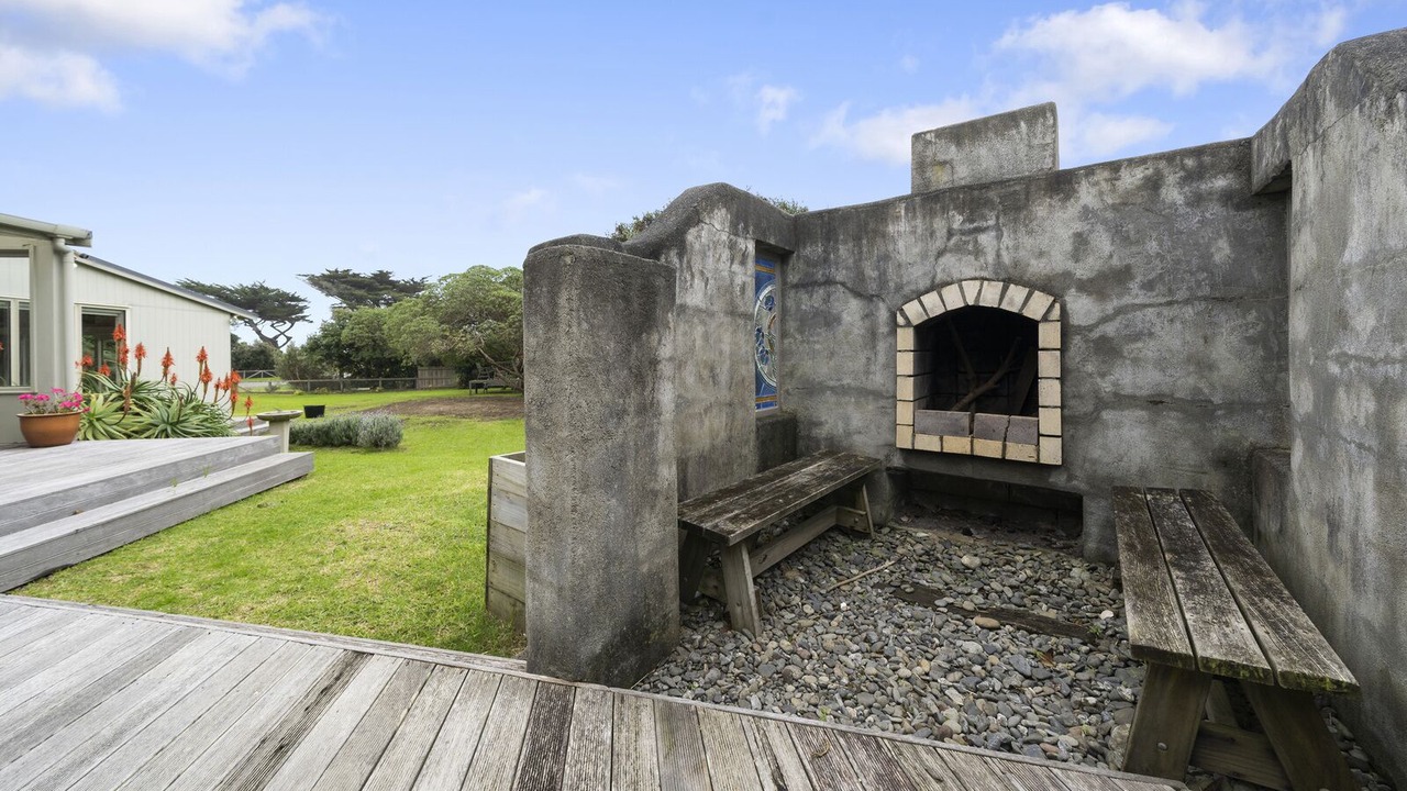 Photo of Outdoor in Te Horo Beach