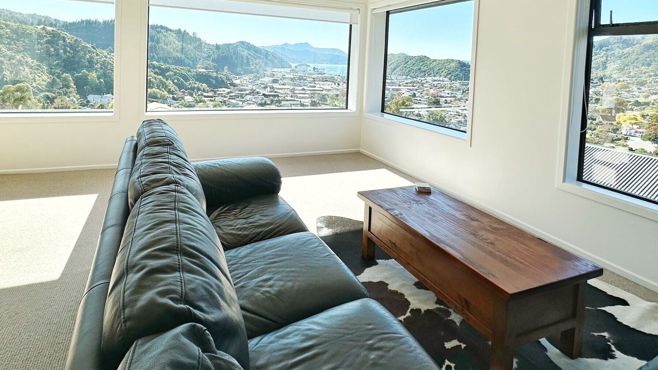 Photo of Livingroom in Picton