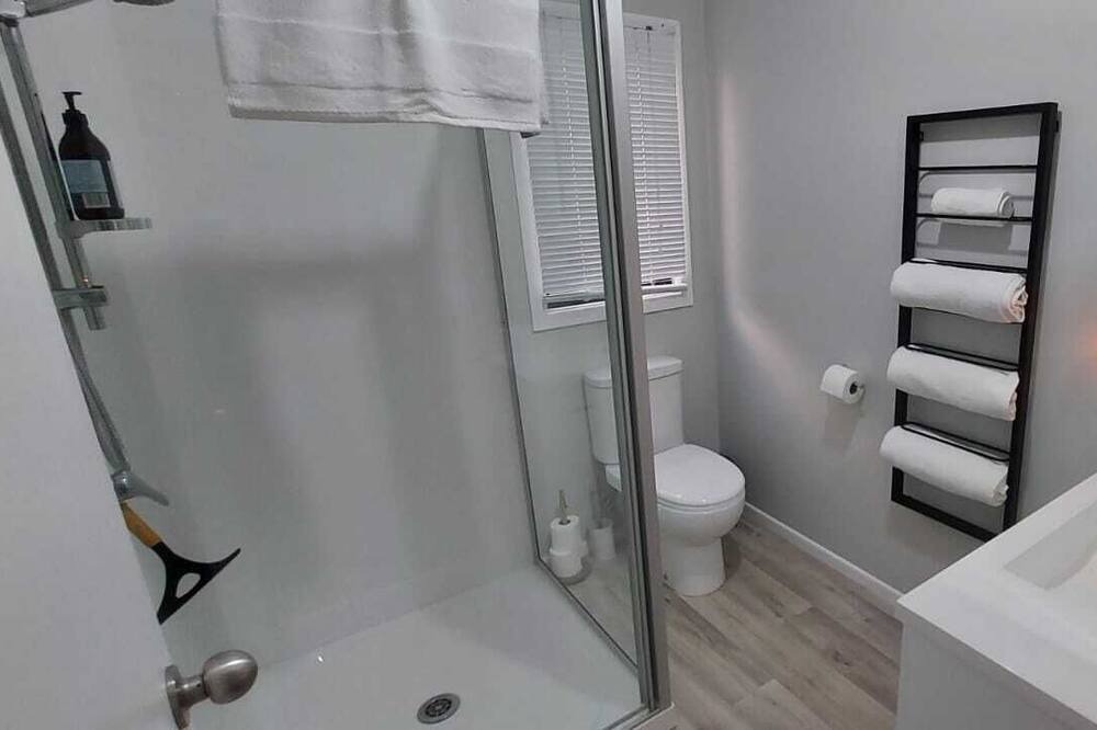 Photo of Bathroom in Waipawa