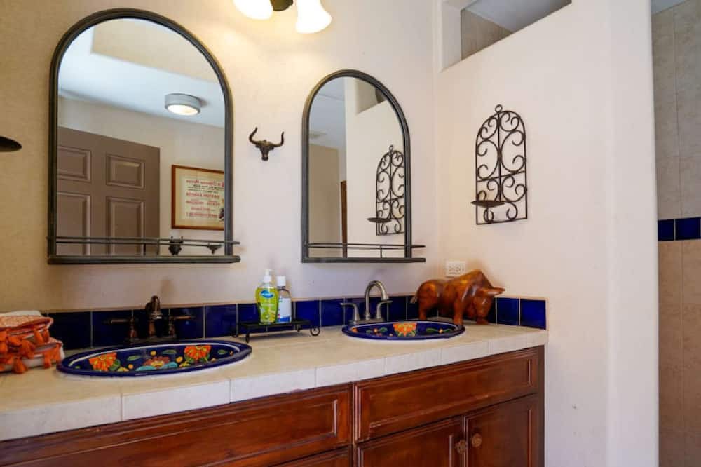 Photo of Bathroom in El Dorado Ranch