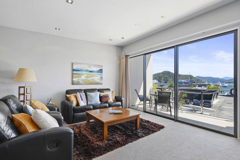 Photo of Livingroom in Picton