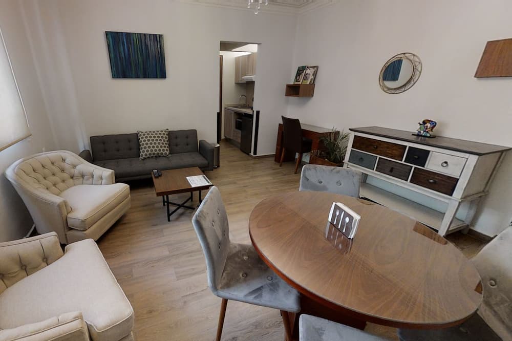 Photo of Livingroom in Reforma