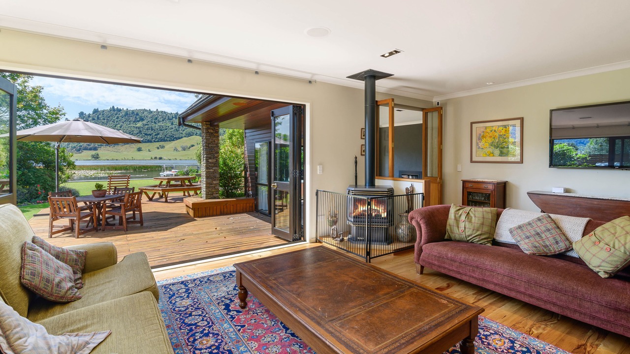 Photo of Livingroom in Lake Okareka