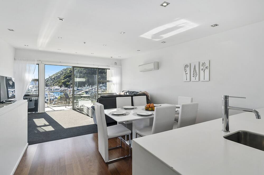 Photo of Livingroom in Picton