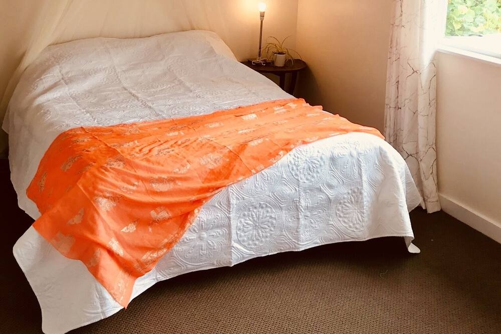 Photo of Bedroom in Muriwai