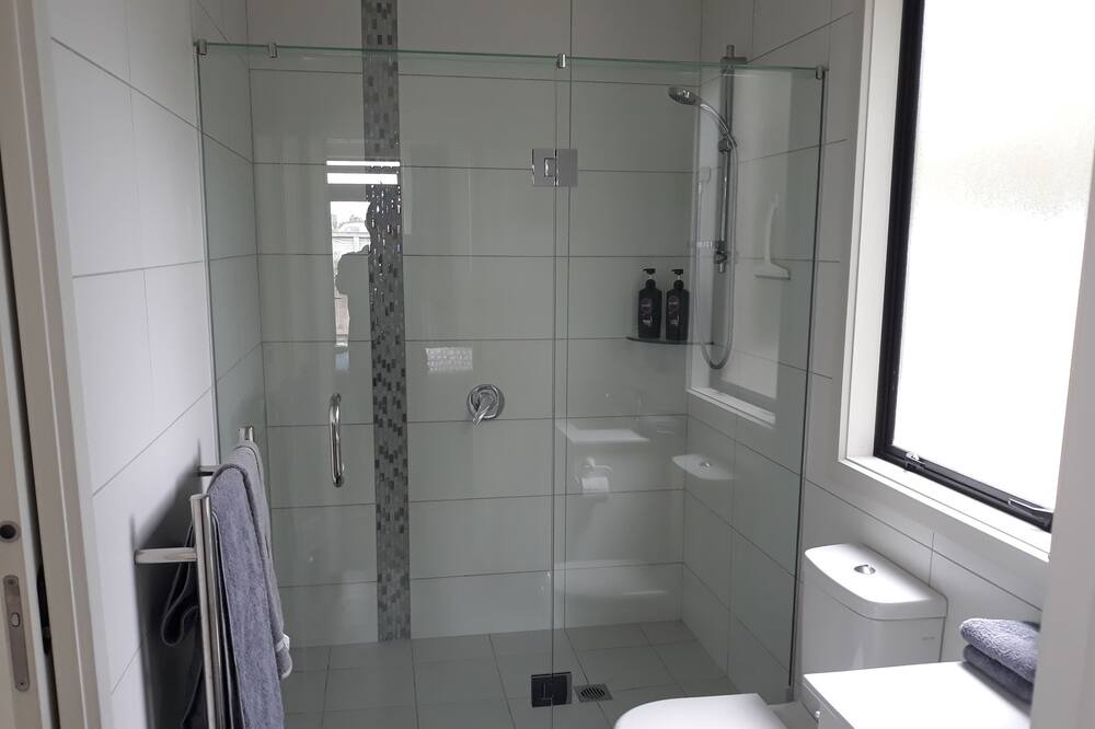 Photo of Bathroom in Haumoana